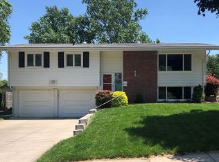 4959 S 87th St, Omaha, NE 68127