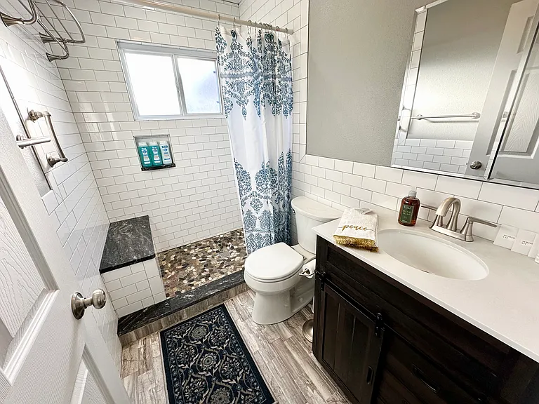 2515 Frances St NE — Photo 11
