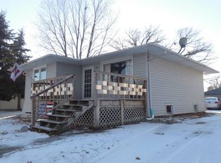 444 S 6th St, Albion, NE 68620