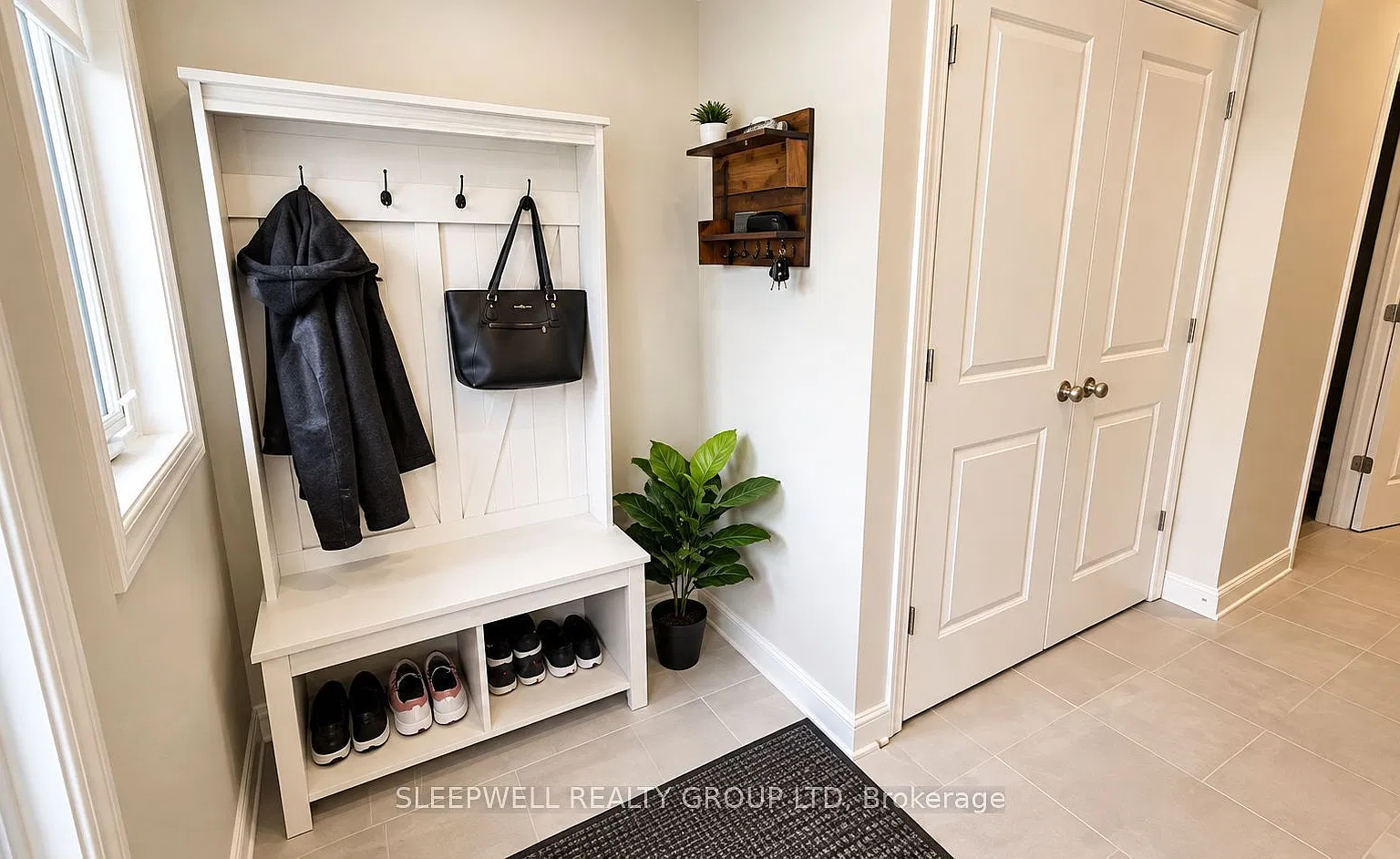 3 bed, $2,650 — Photo 2