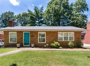 1583 Quendo Ave, Saint Louis, MO 63130