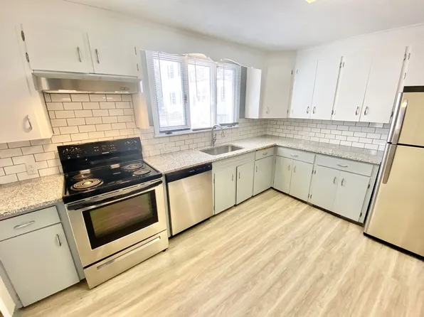 44 Berkshire Ter, Northampton, MA 01062