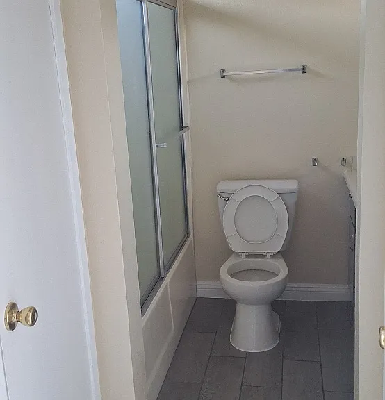 207 N Kenmore Ave #202 — Photo 2