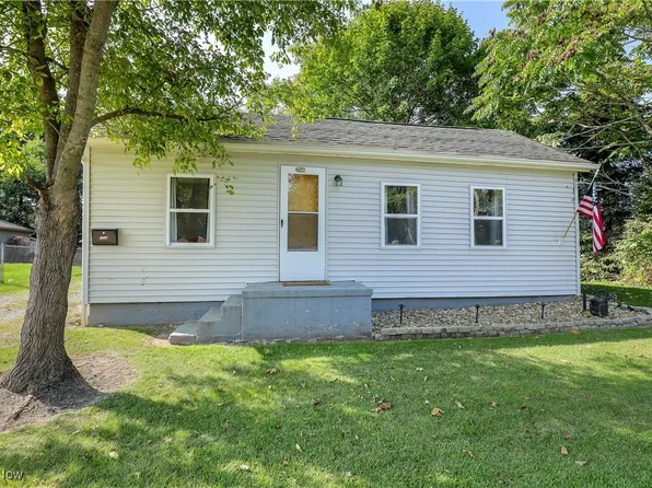 3946 Warner St, Mogadore, OH 44260