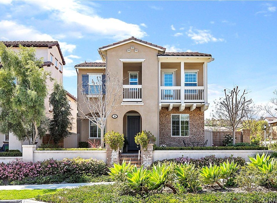 1st image of 39 Golf Dr