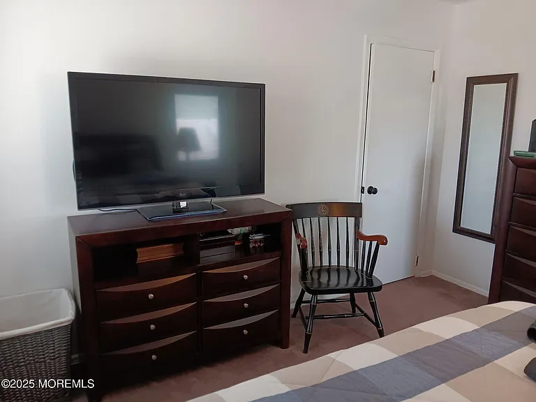 204 Manor E — Photo 13