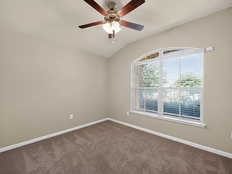 1919 Mexia Dr — Photo 10