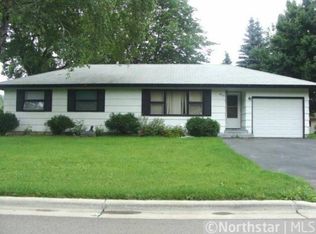 1460 Woodhill Rd, Burnsville, MN 55337