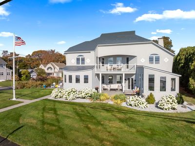 372 Maple Avenue, Old Saybrook, CT, 06475