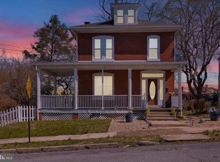 115 Crestmont St, Reading, PA 19611