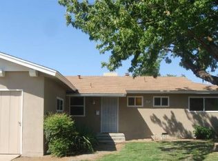 2860 Paula Dr, Clovis, CA 93612
