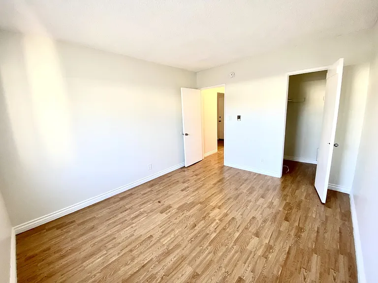 1543 N Bronson Ave #317 — Photo 23
