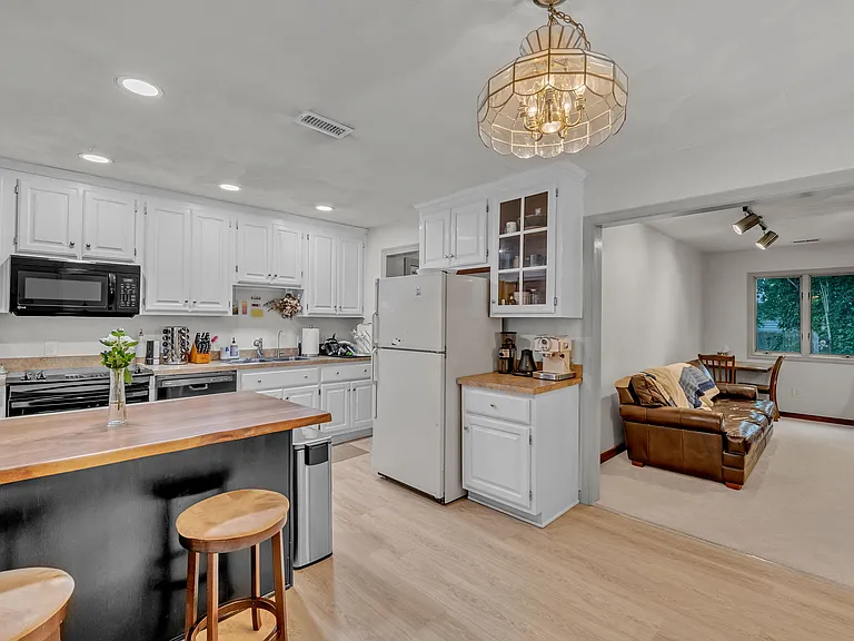 501 Euwanee Pl — Photo 8