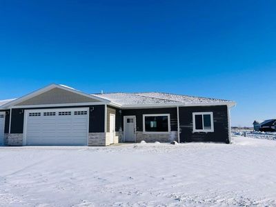 921 S Willet St, Aberdeen, SD, 57401