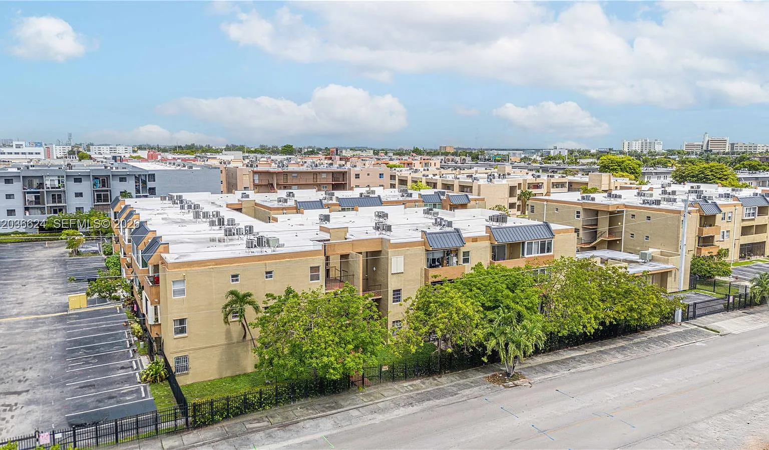 Palmetto Springs Condo Vi — Photo 3