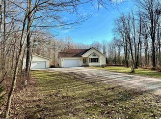 2636 Castor Rd, Goodells, MI 48027