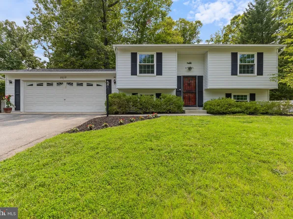 2213 Holly Oak Ct, Waldorf, MD 20601