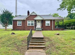819 Sannoner Ave, Florence, AL 35630