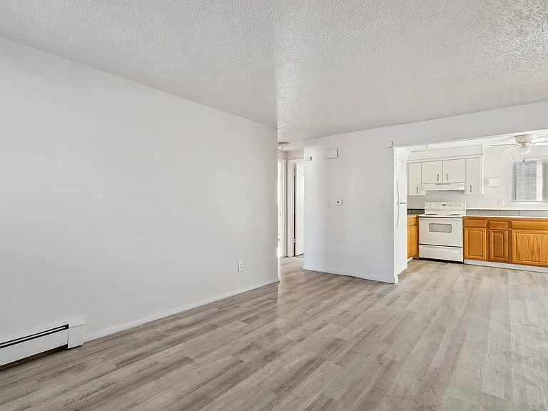 253 N Vine St #3 — Photo 9