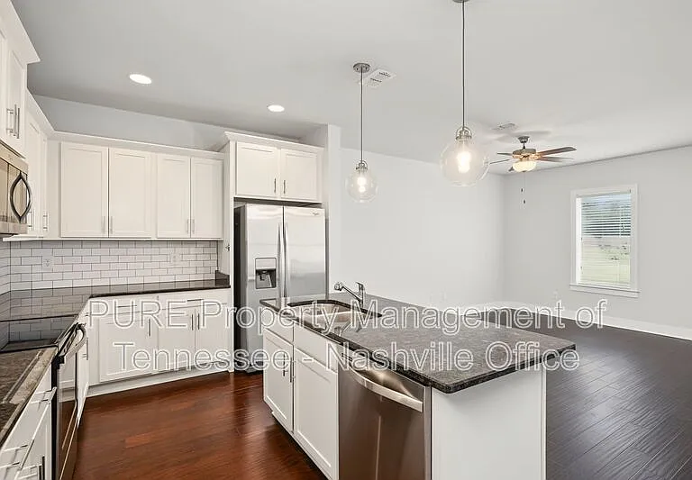 729 Cottage Park Dr — Photo 9