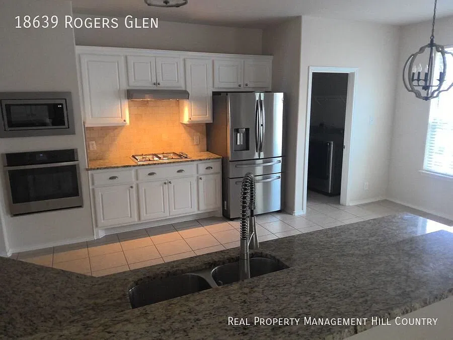 Coming Soon, November 30th! 4 Bed / 3.5 Bath in Rogers Ranch, Gated Community with a Pool — Photo 4