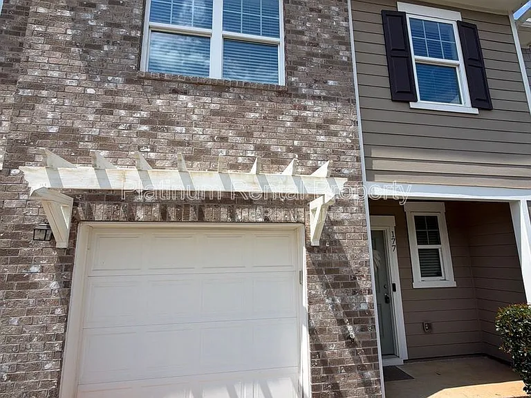 177 Swindon Dr — Photo 4