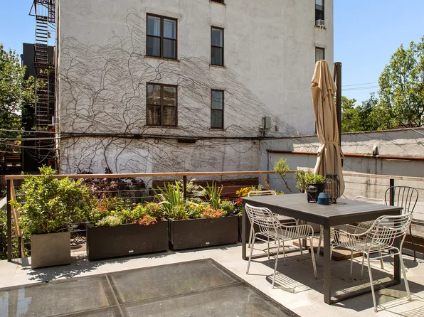 47 Wolcott Street image 15 of 22