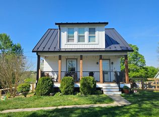 1038 Green Valley Rd, New Windsor, MD 21776