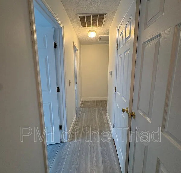 202 Kinnley Ct — Photo 16