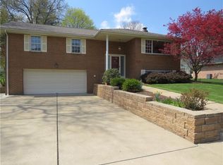 111 Charterwood Dr, Pittsburgh, PA