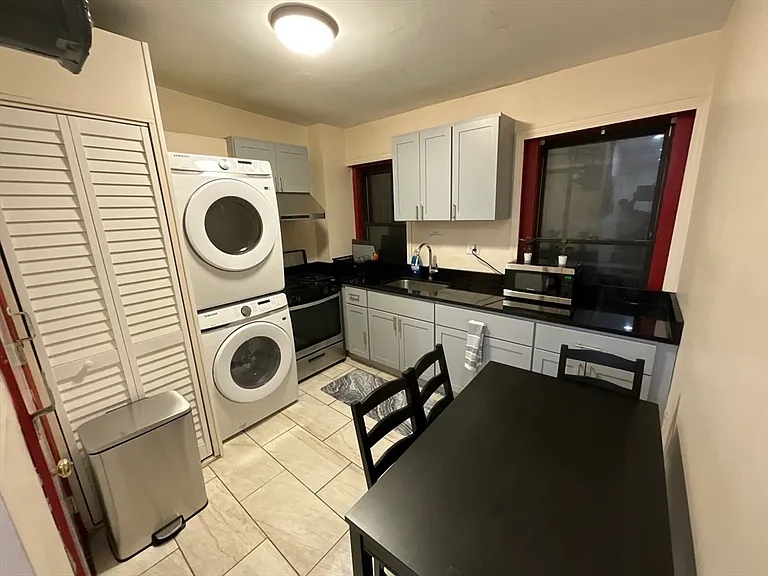 871 Harrison Ave #3 — Photo 4