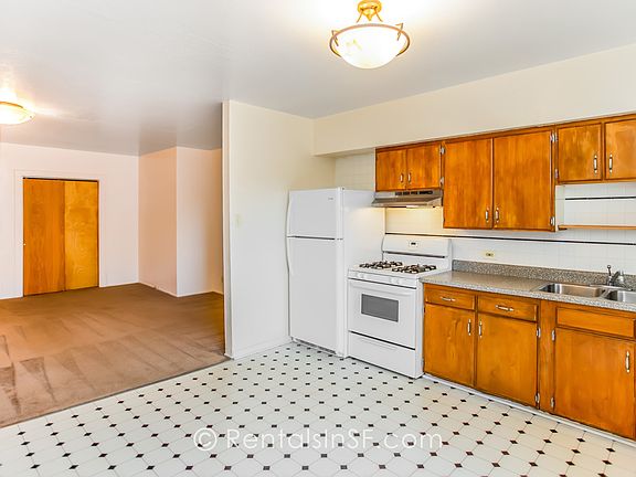 5th image of 245 Chenery St APT 2