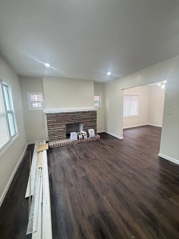 4 bed, 2.0 bath, 935 sqft, $1,450 — Photo 3