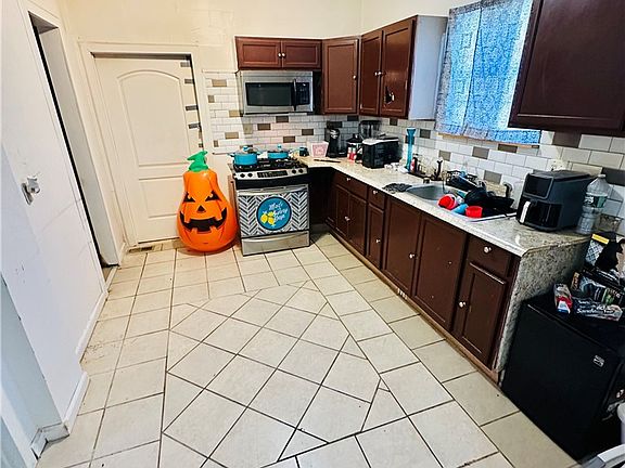 3rd image of 26 Kohlman St