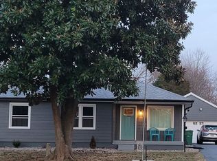 10403 Grafton Hall Rd, Louisville, KY 40272