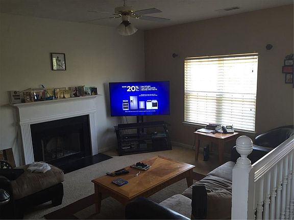 3rd image of 2870 Lake Port Dr