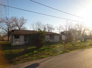 6906 Dogwood Ave, Manvel, TX 77578
