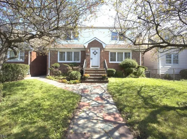 9 Davis Ave, Harrison Town, NJ 07029