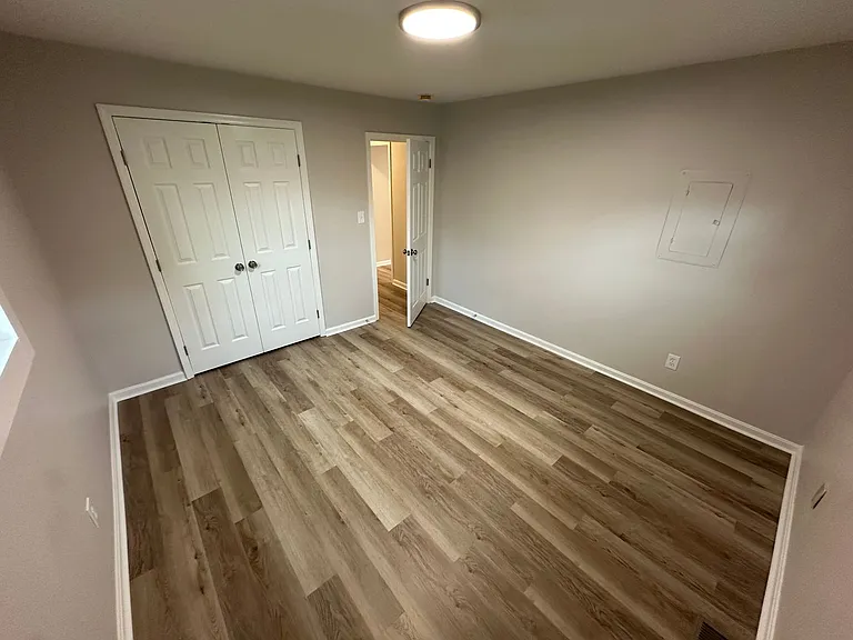 116 N Tarver Ave — Photo 11