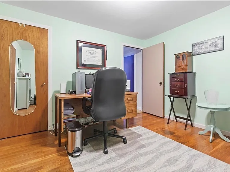 22 Arborfield Rd — Photo 10