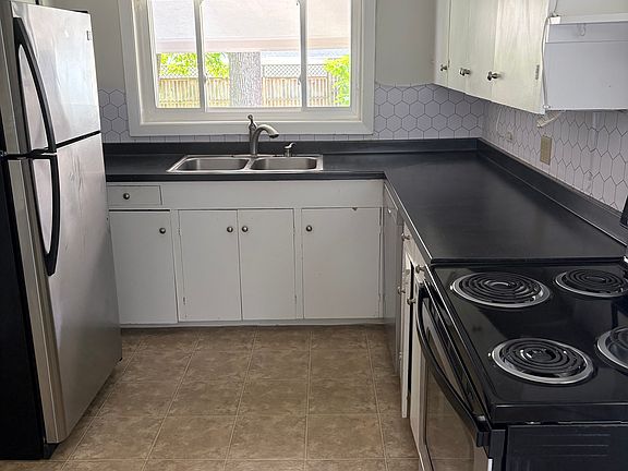 5th image of 908 Rosser Ln