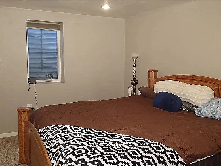 11863 Claude Way — Photo 16