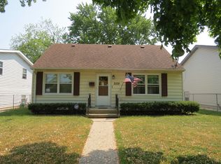 2109 20th St, Zion, IL 60099