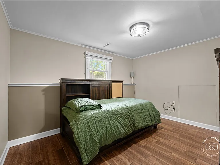 325 Hemlock Ln — Photo 14
