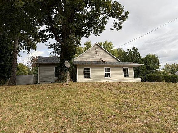 4th image of 1024 Tolle Rd