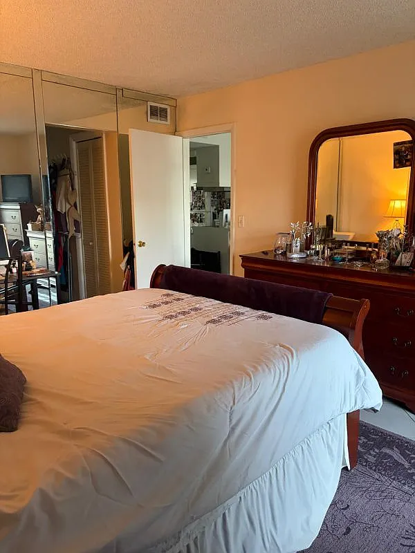 1 bed, 1.5 bath, 770 sqft, $1,500 — Photo 3