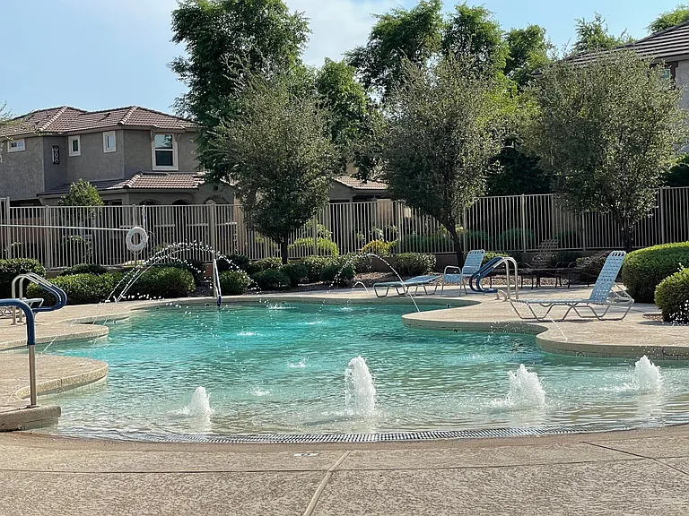 2175 S Sanders Dr — Photo 17