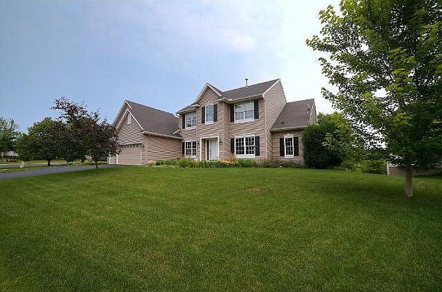 1st image of 810 Lake Susan Hills Dr