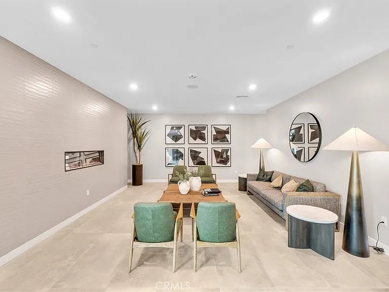 2205 Rivington — Photo 16