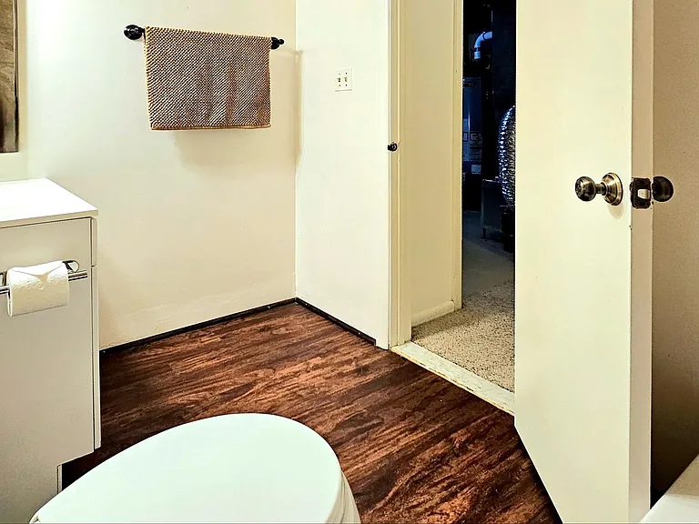 8729 Sheridan Farms Ct — Photo 42